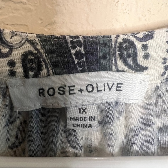 Plus Size Blue Paisley Tunic Top 1X Flowy Peasant Boho Blouse - Picture 2 of 7